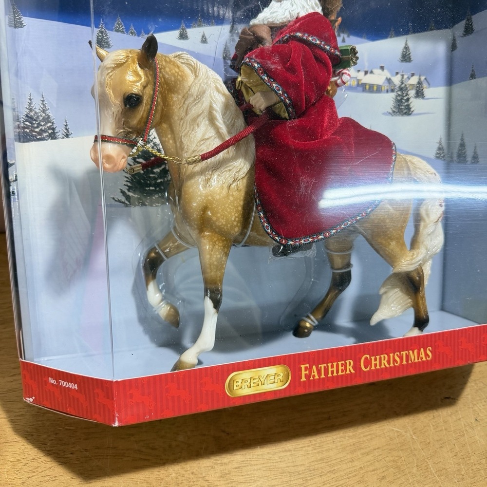 Breyer Father Christmas Holiday Horse Eighth in a Series 2004 New in Box #700404 - Picture 3 of 11